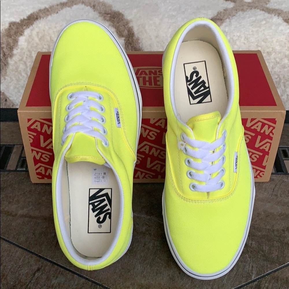 VANS ERA NEON LEMON TONIC/TRUE WHITE WMNS - Picture 11 of 16
